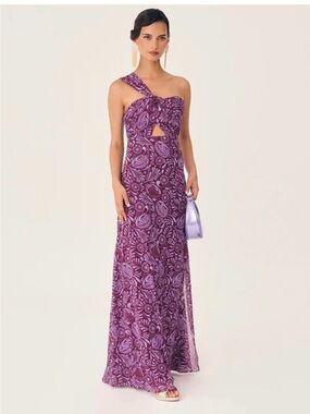 Lady Pipa Mumbai Maxi Dress
Medium One Shoulder Slit Wine Botanical Made Spain